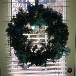 Beautiful Wreath blue/ teal/ Green.